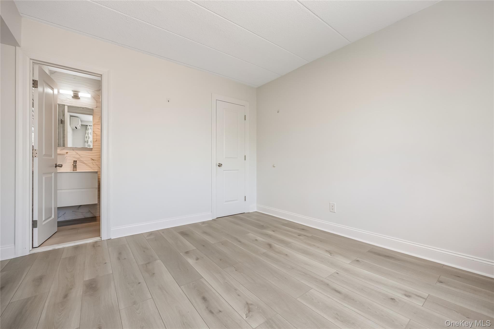 #13 photo, 7601 113th Street, 皇后區 森林小丘 Forest Hills , NY 11375