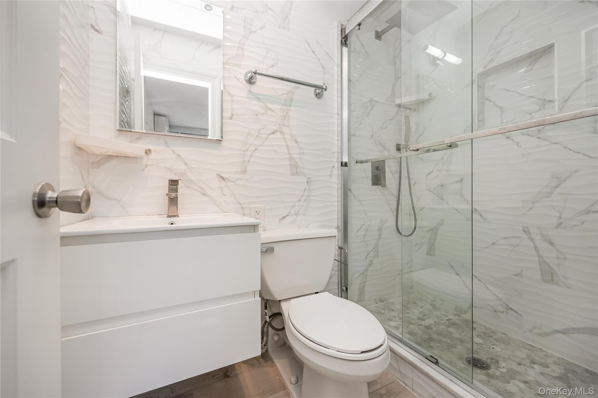 #15 photo, 7601 113th Street, 皇后區 森林小丘 Forest Hills , NY 11375