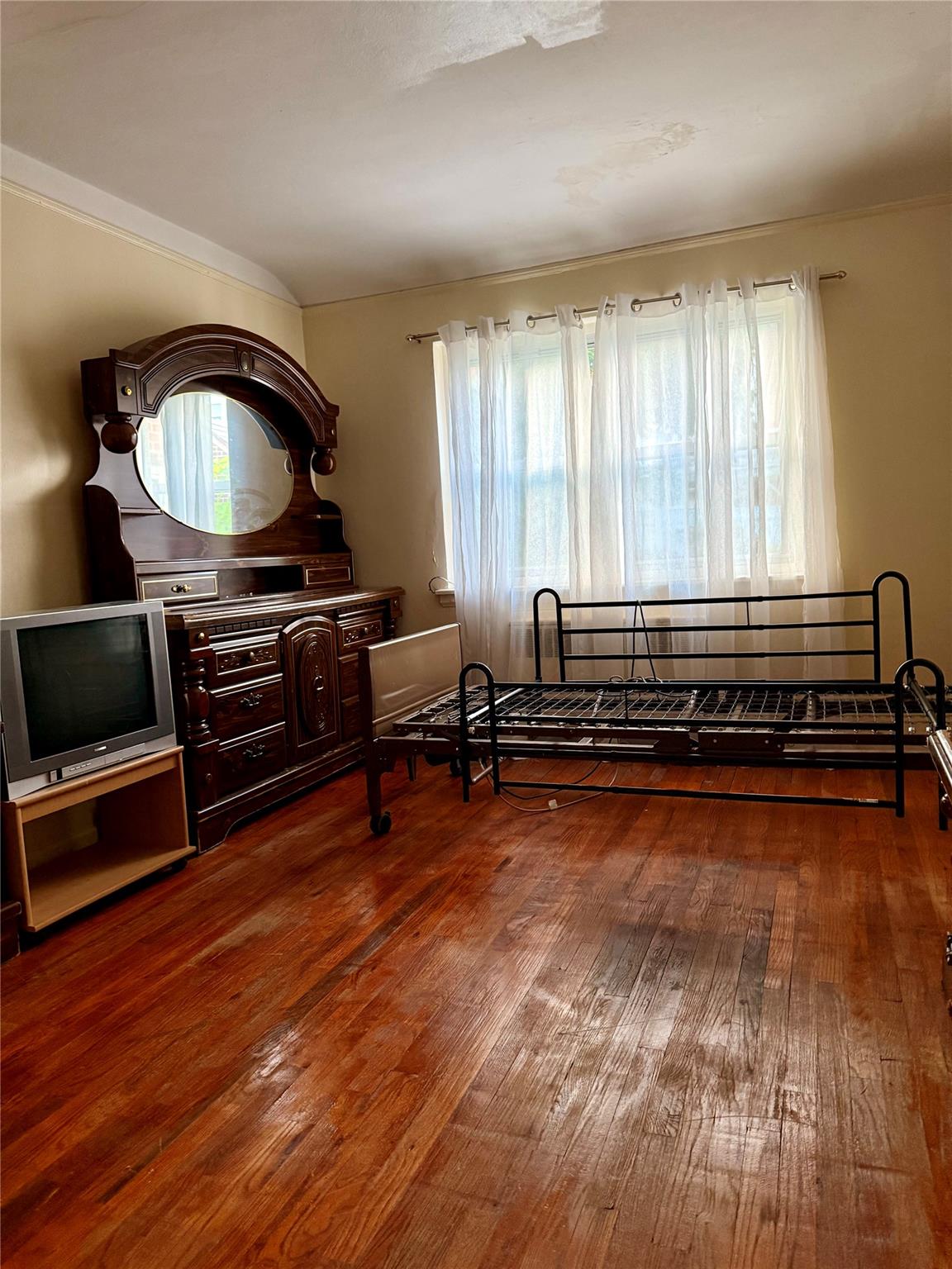 #5 photo, 214-37 hillside Avenue, 皇后区 Queens Village , NY 11427