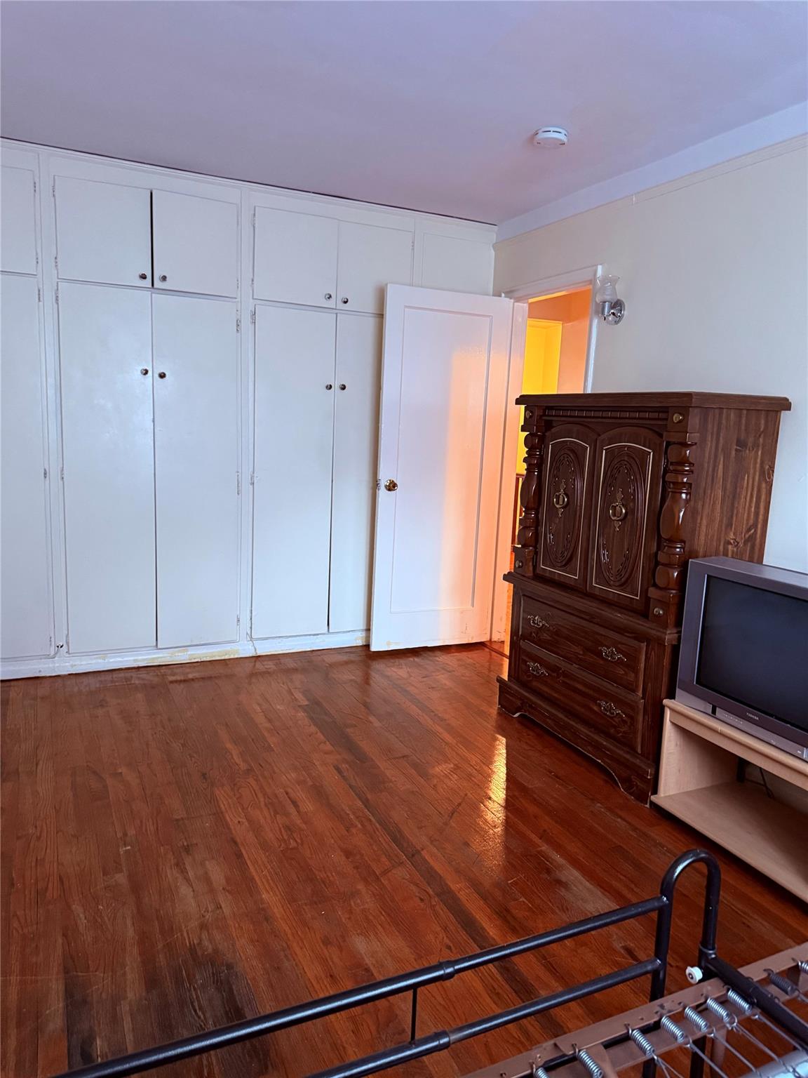 #6 photo, 214-37 hillside Avenue, 皇后区 Queens Village , NY 11427