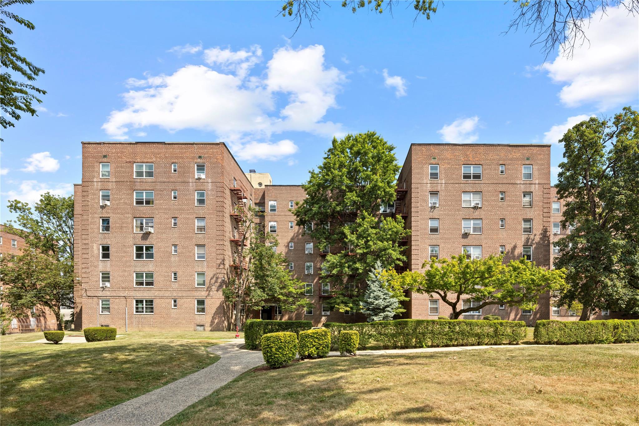 #1 photo, 147-31 38th Ave, Flushing , NY 11354