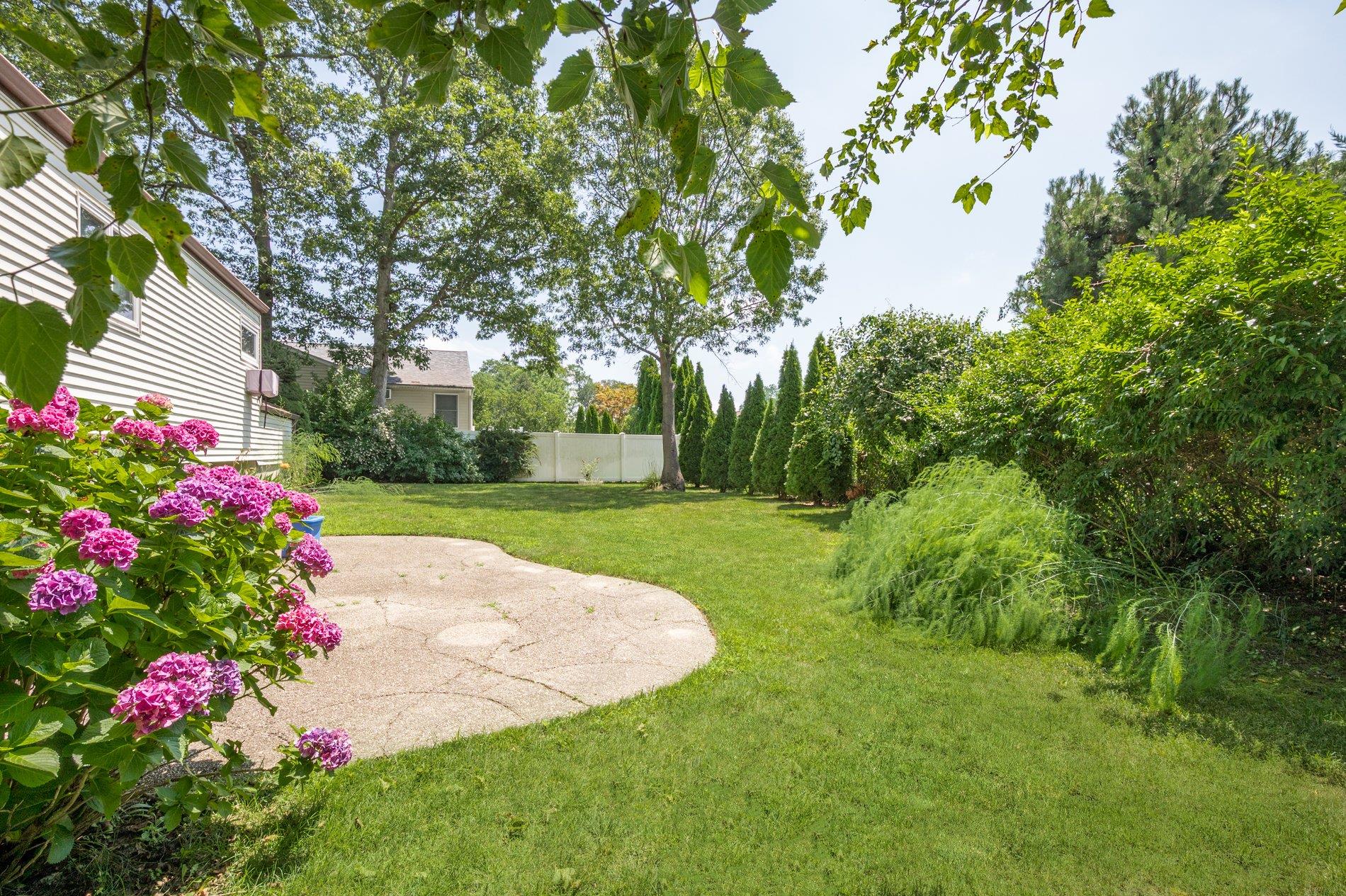 #3 photo, 12 46th Street, サフォーク郡 Islip , NY 11751