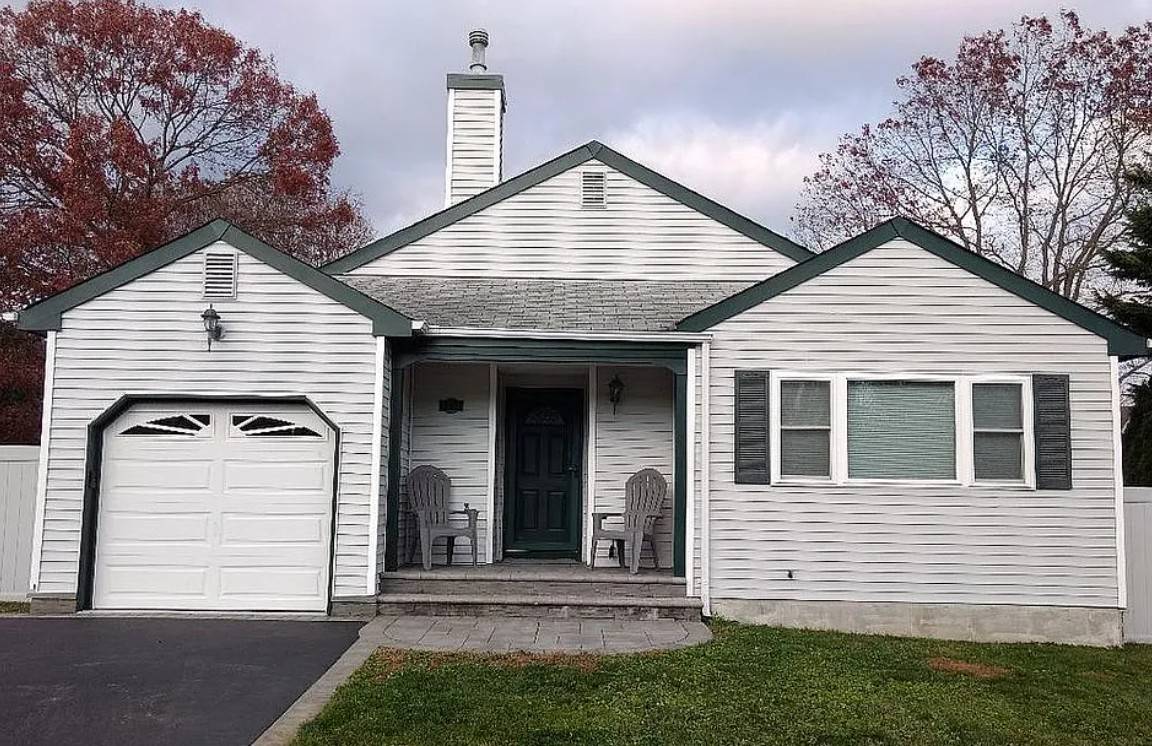 #1 photo, 11 Winnecomac Cir, Kings Park , NY 11754