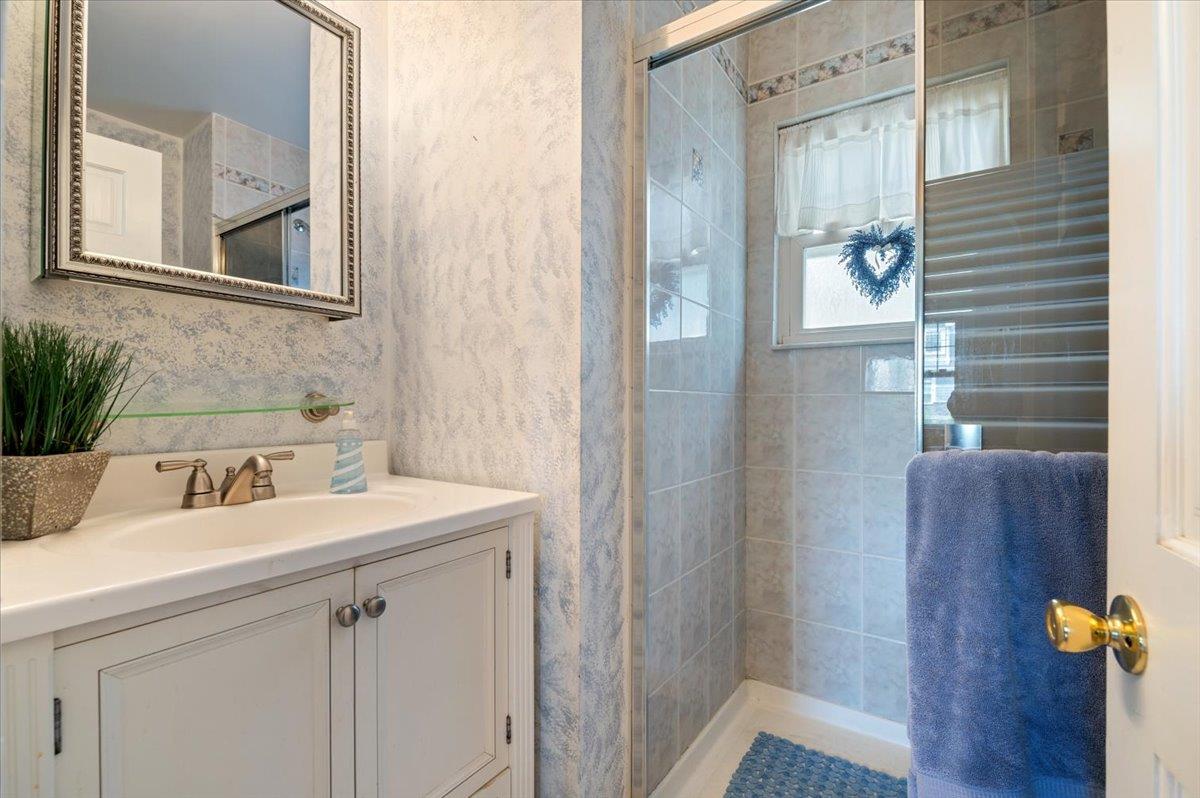 #14 photo, 1016 Tyrus Court, 長島 Merrick , NY 11566