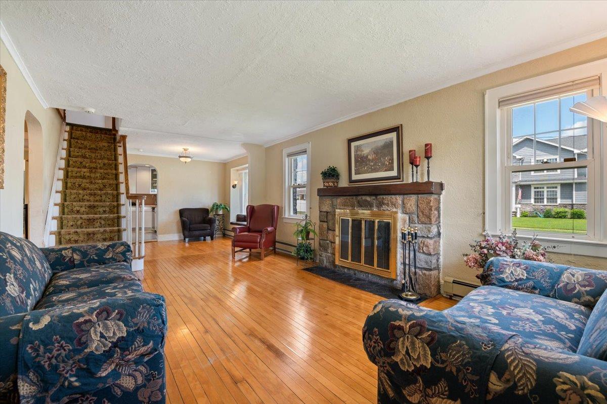 #2 photo, 1016 Tyrus Court, 長島 Merrick , NY 11566