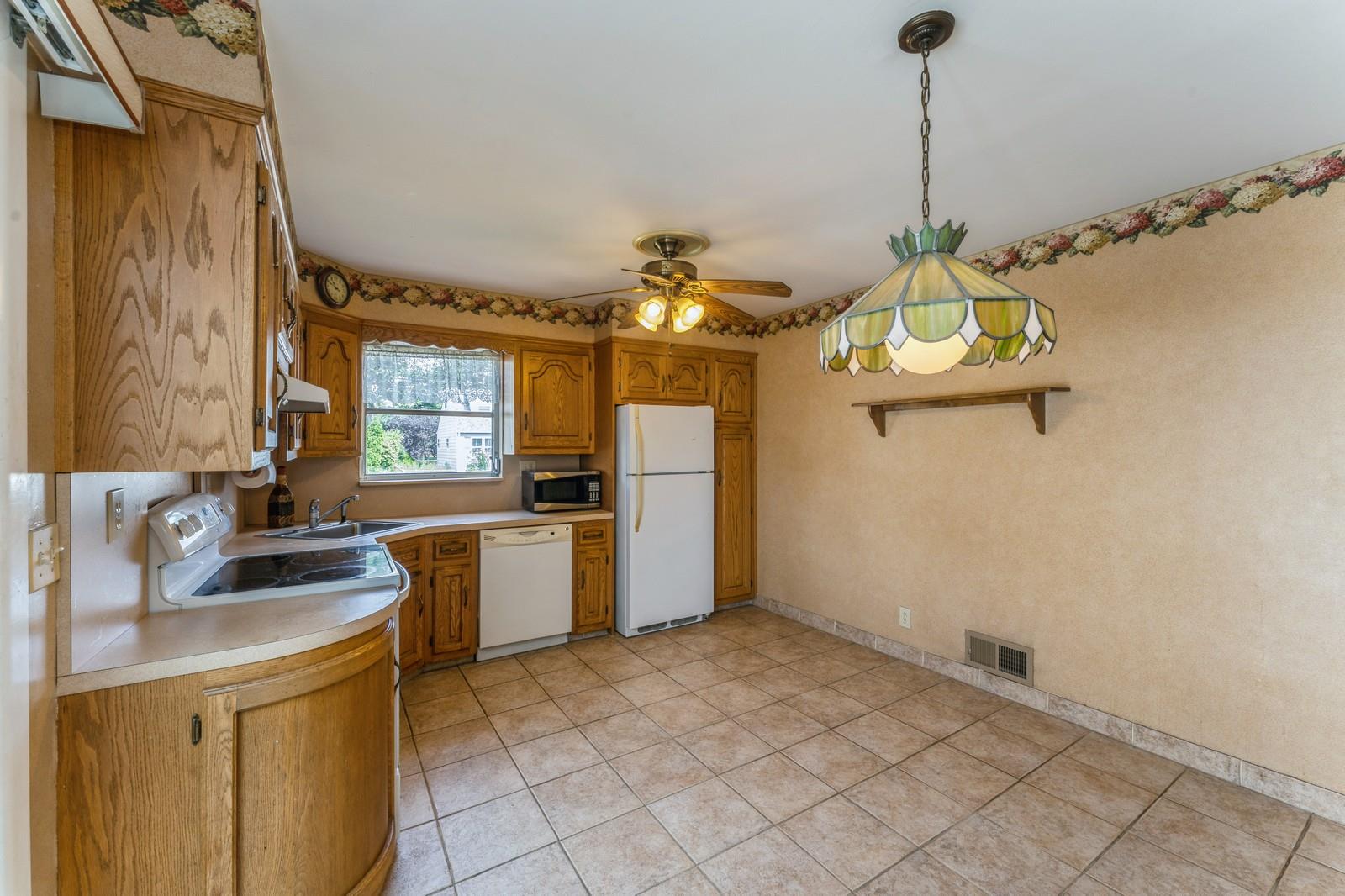 #6 photo, 133 Dorothy Drive, 长岛 East Meadow , NY 11554