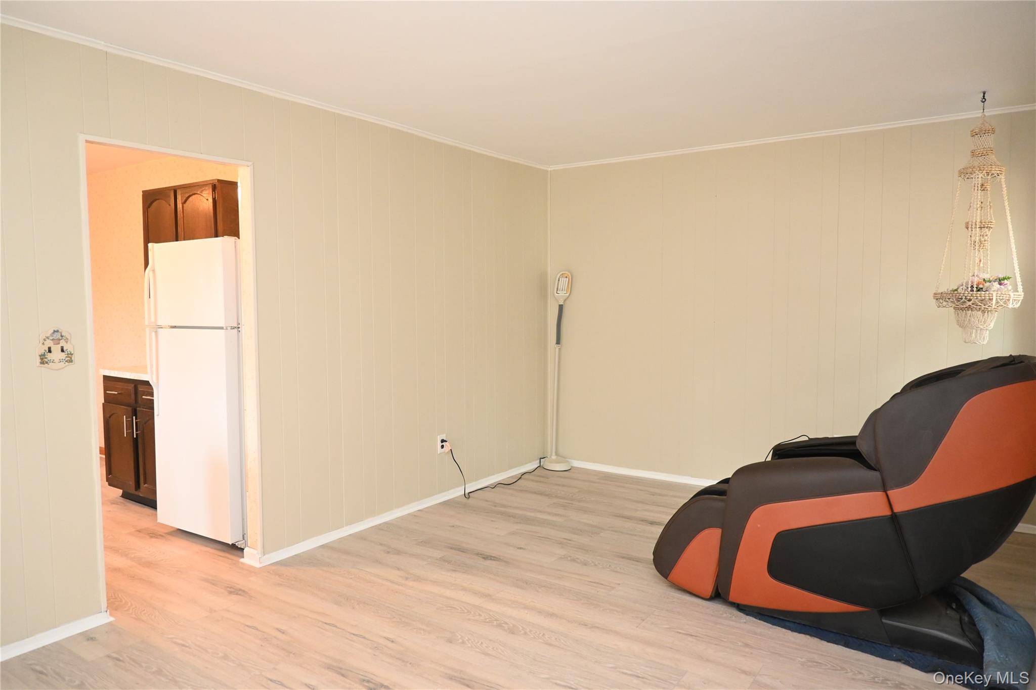 #11 photo, 9 Fenwick Avenue, Farmingville , NY 11738