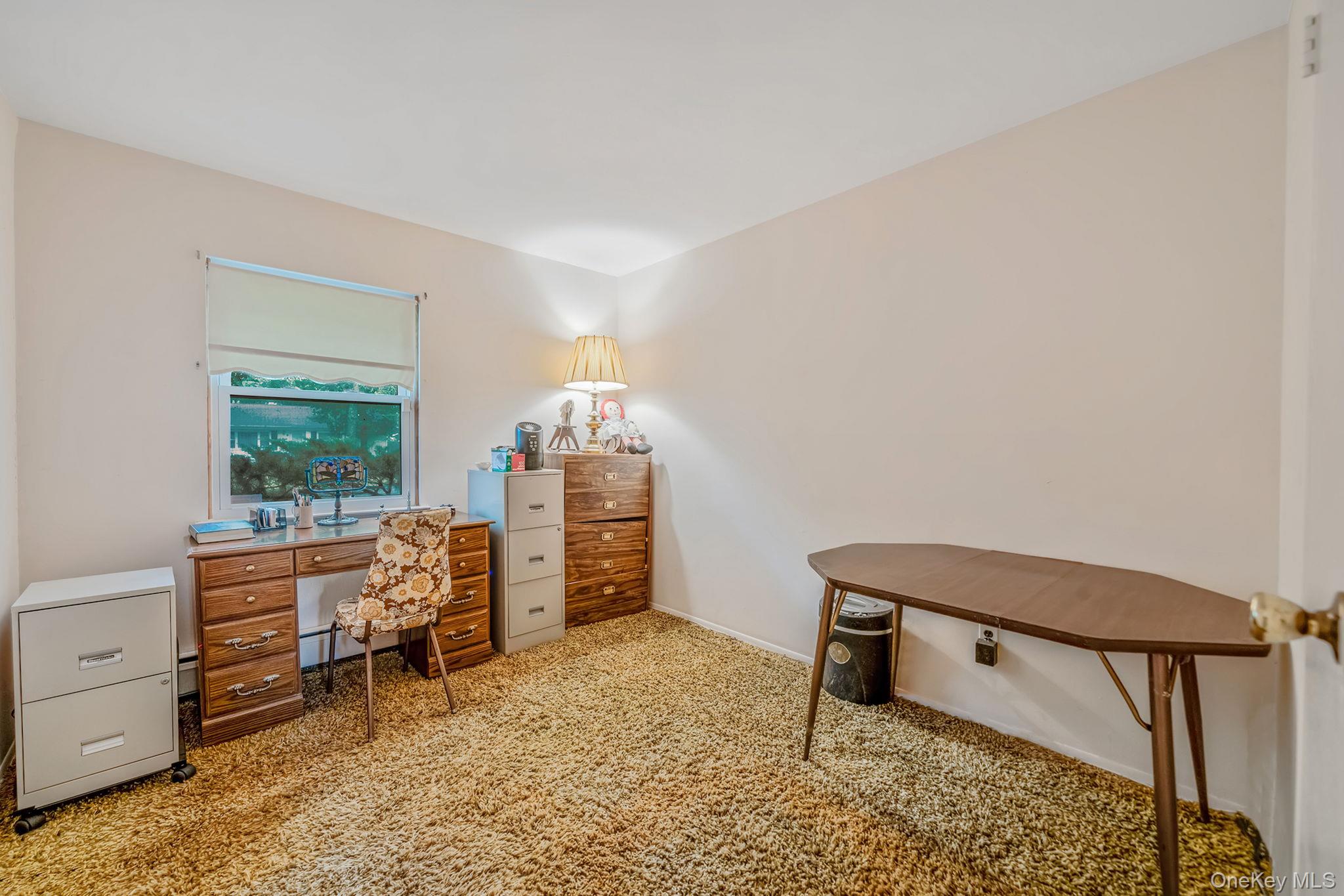 #16 photo, 9 Fenwick Avenue, Farmingville , NY 11738