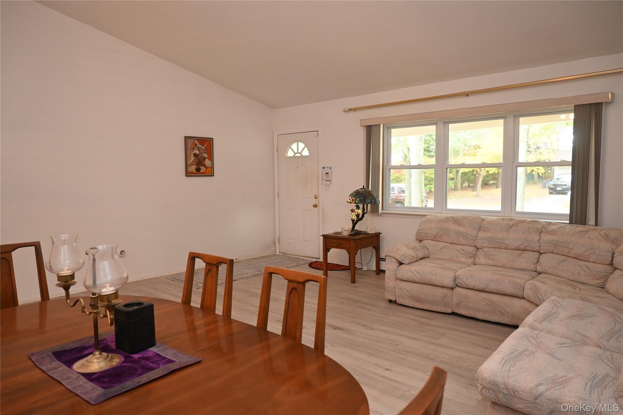 #5 photo, 9 Fenwick Avenue, Farmingville , NY 11738