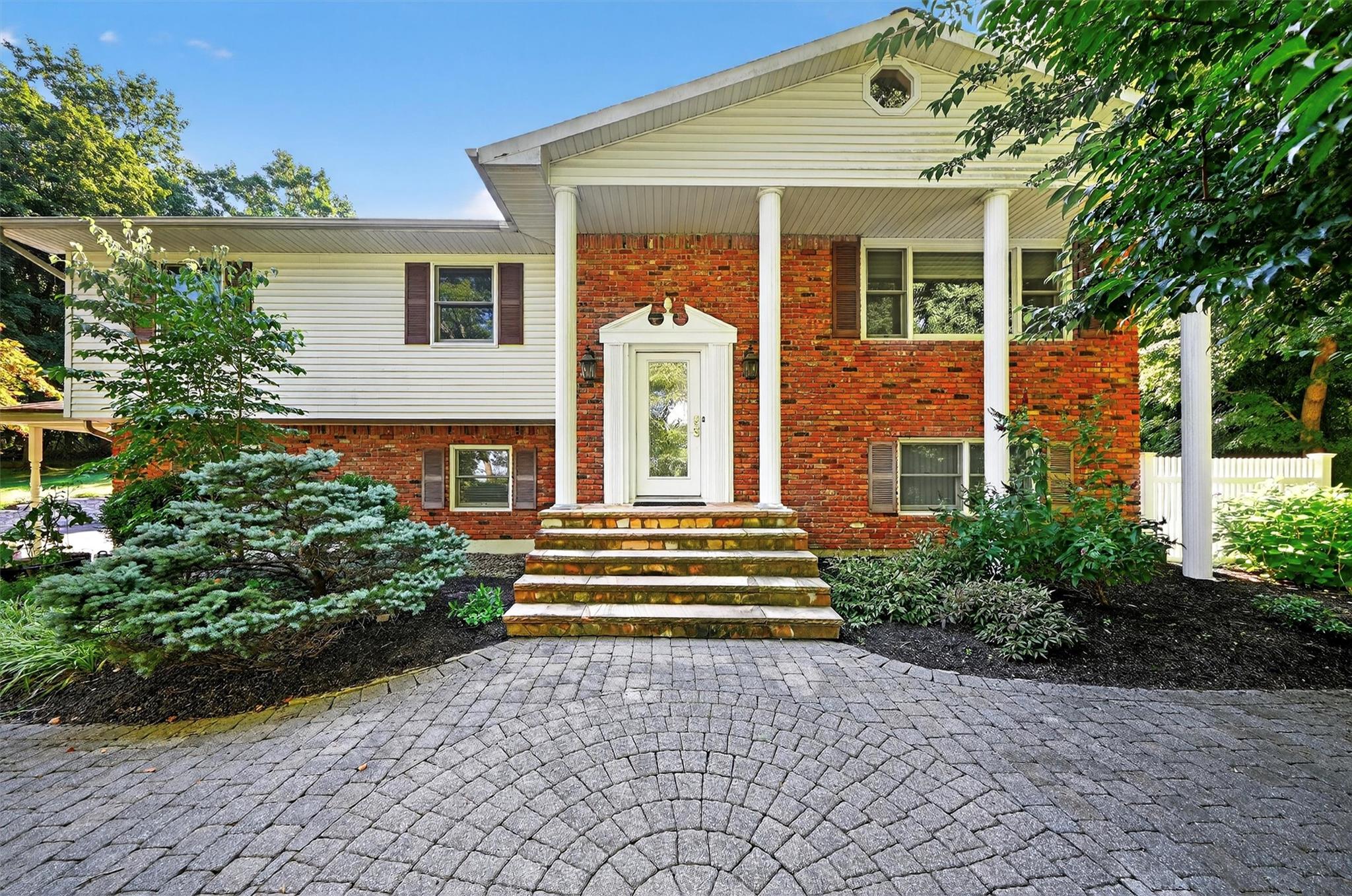 #1 photo, 8 Fairmont Terrace, 紐約州 West Nyack , NY 10994