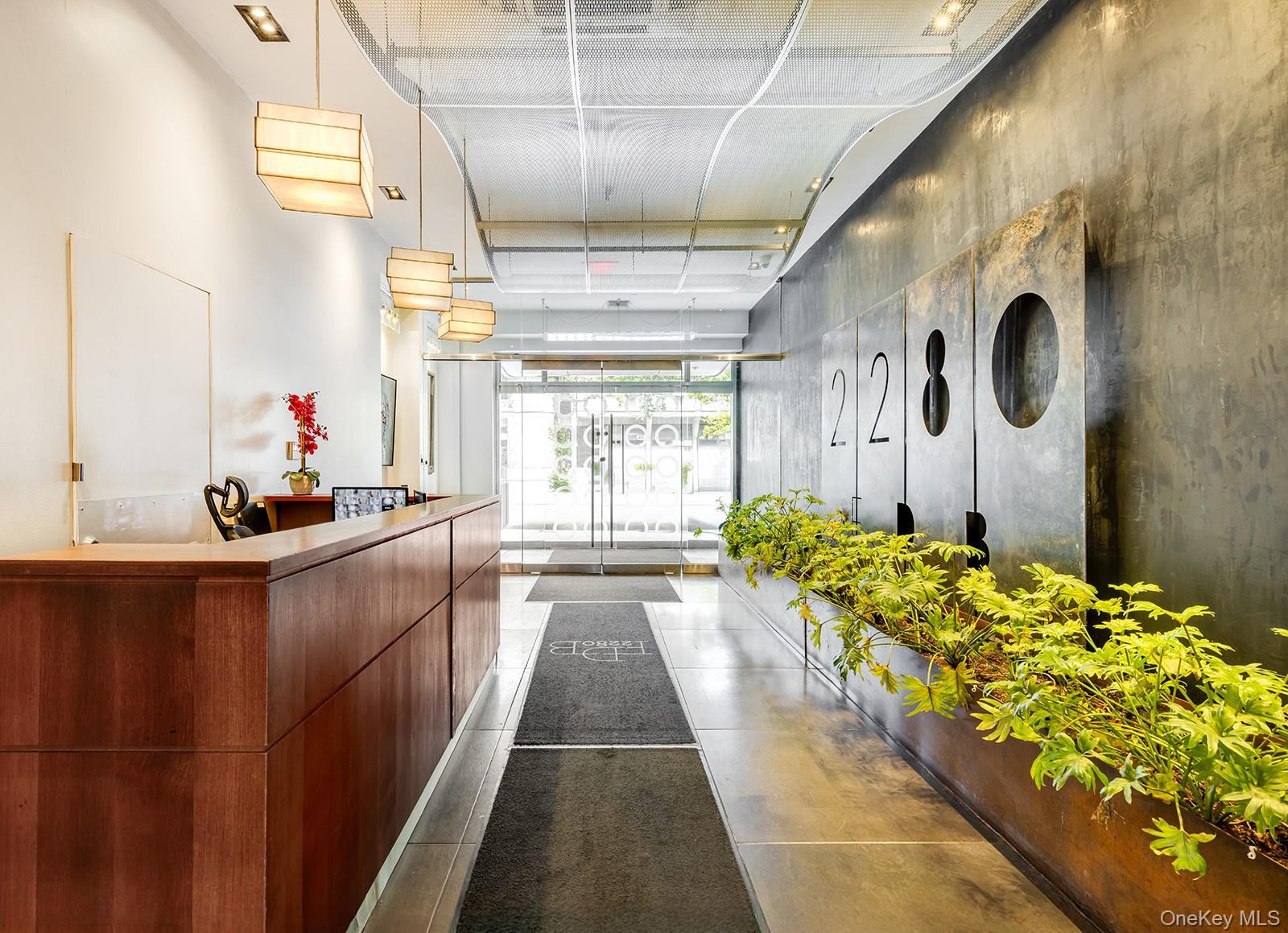 #5 photo, 2280 Frederick Douglass Boulevard, マンハッタン New York (Manhattan) , NY 10027