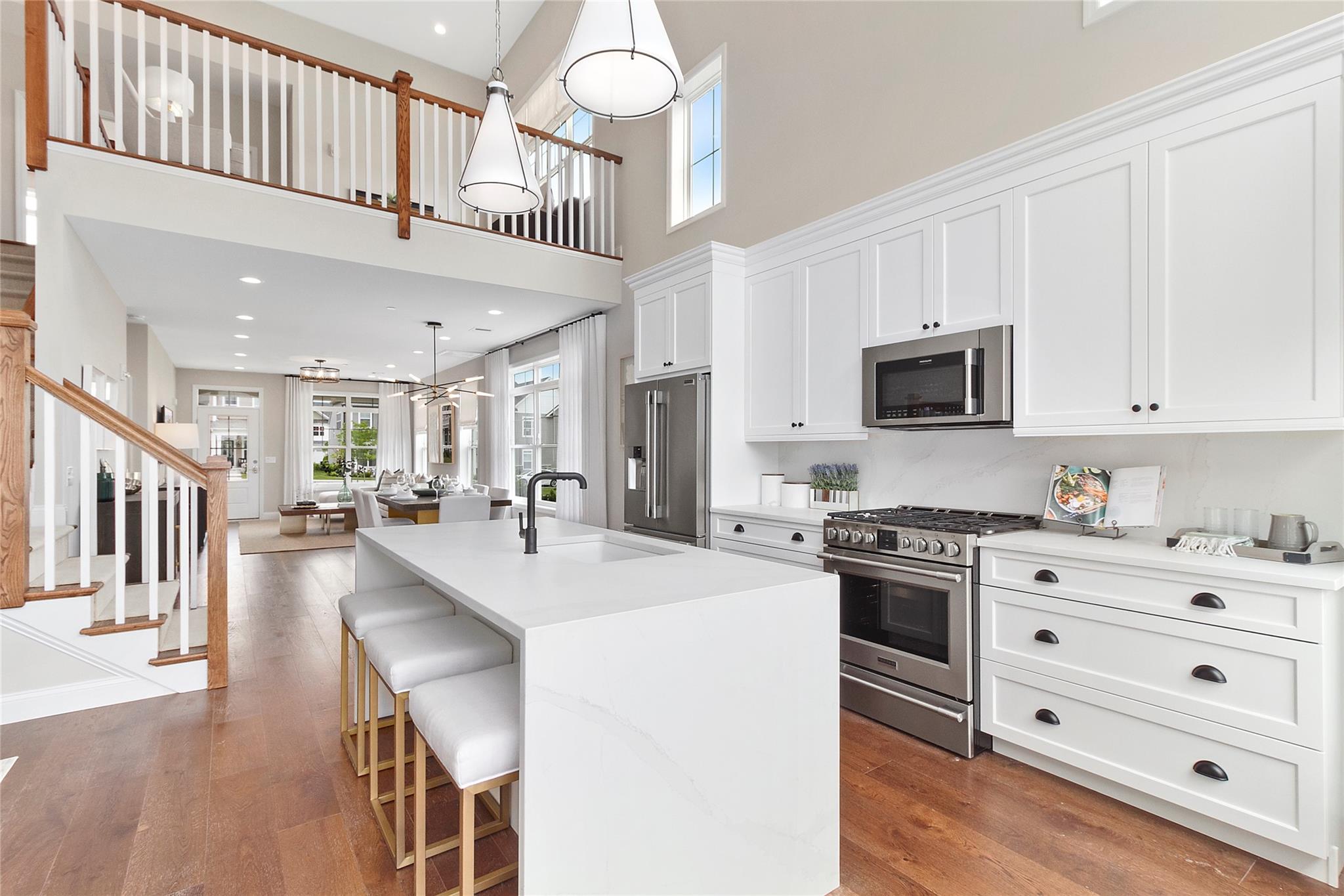 #1 photo, 298 Silver Timber Drive, 东长岛 Yaphank , NY 11980