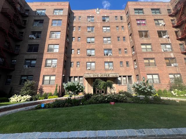 #1 photo, 64-33 99th Street, 皇后区 雷哥公园 Rego Park , NY 11374