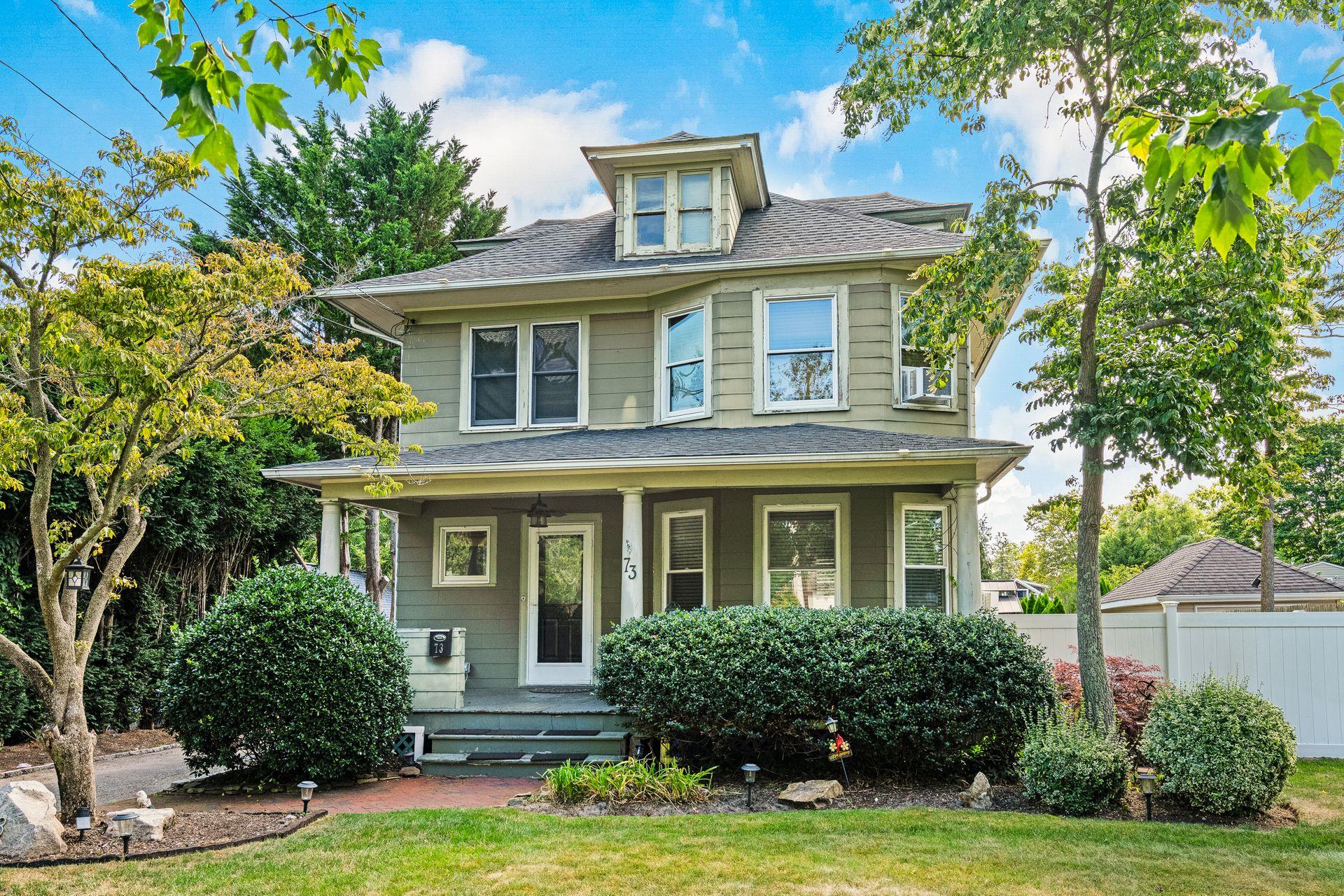 #1 photo, 73 Collins Avenue, 东长岛 Sayville , NY 11782