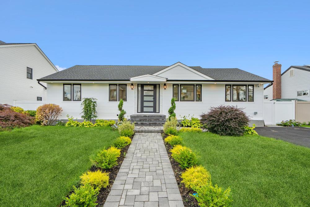 #1 photo, 31 Kalda Lane, Plainview , NY 11803