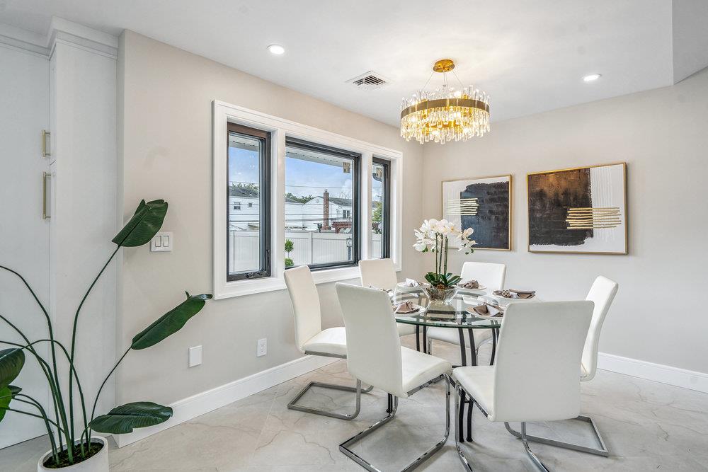 #11 photo, 31 Kalda Lane, Plainview , NY 11803