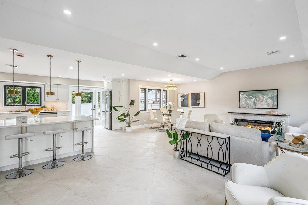 #17 photo, 31 Kalda Lane, Plainview , NY 11803