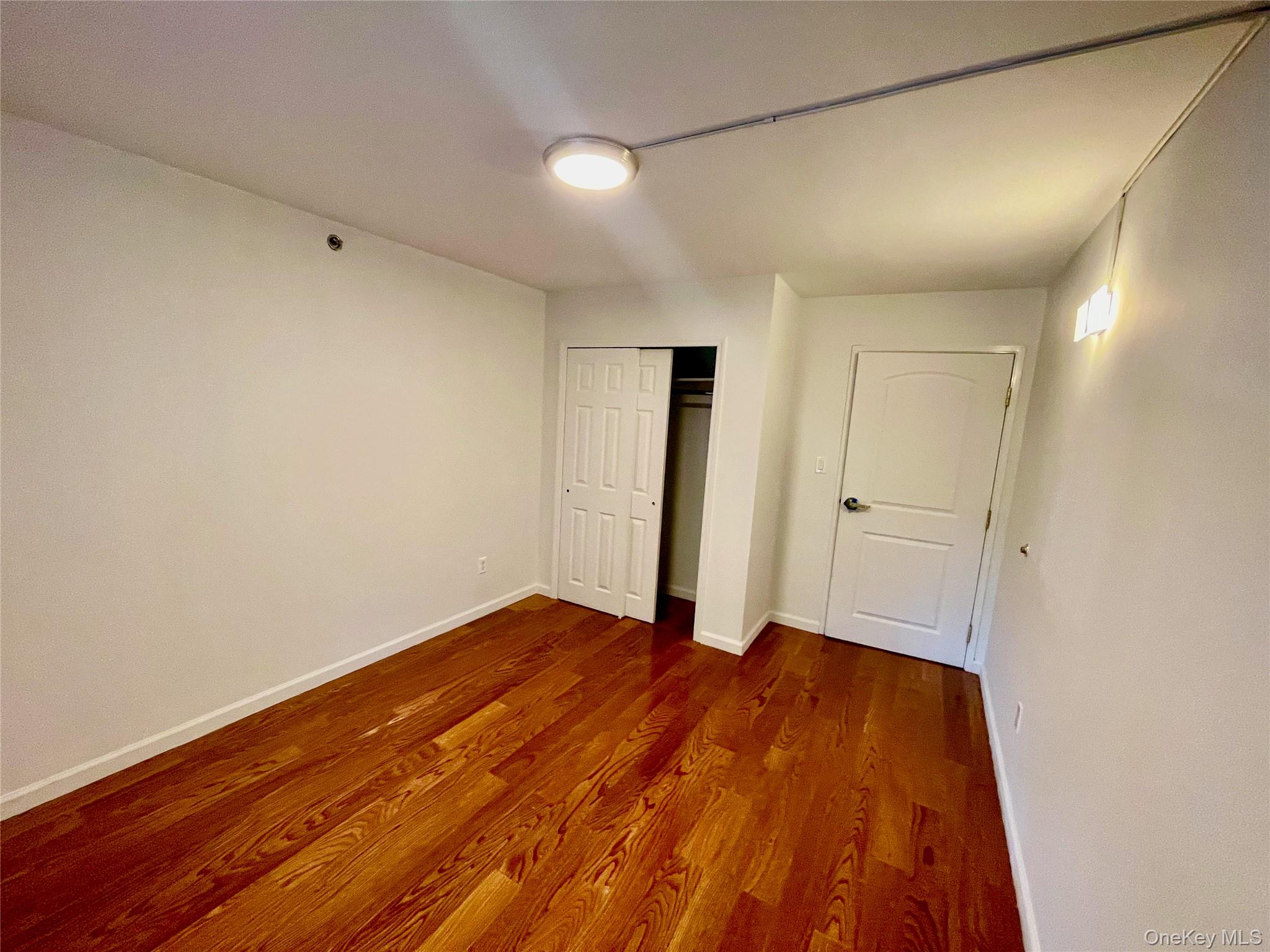 #10 photo, 6434 Grand Central Parkway, クイーンズ区 Forest Hills , NY 11375