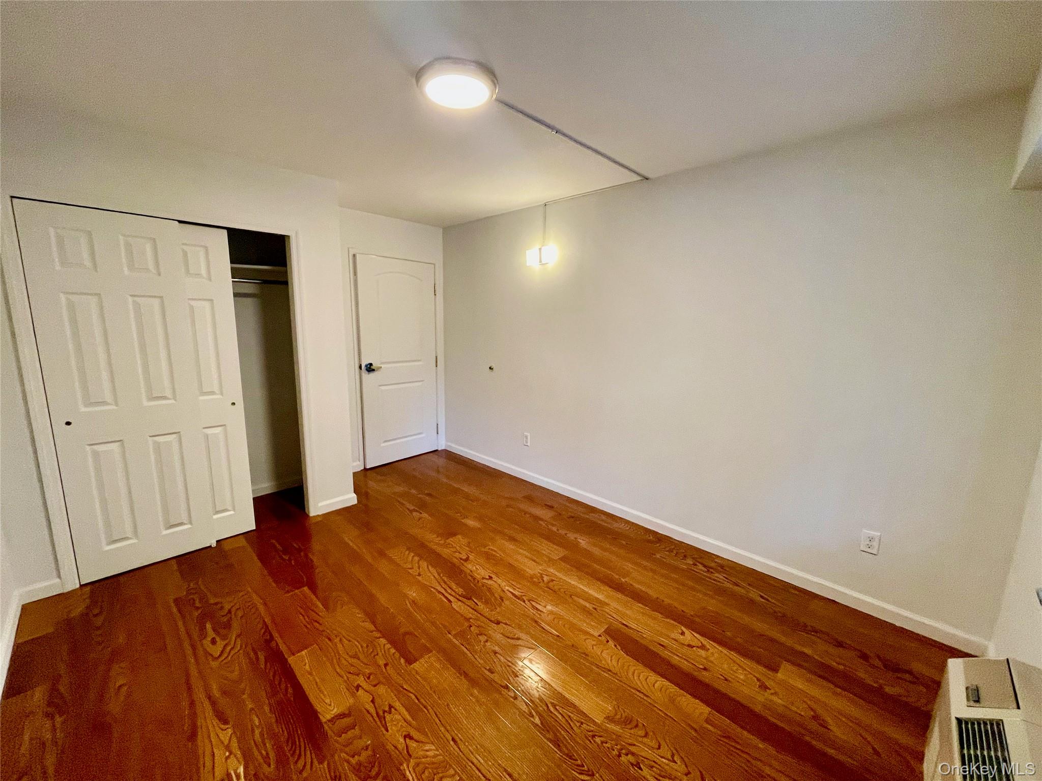 #9 photo, 6434 Grand Central Parkway, クイーンズ区 Forest Hills , NY 11375