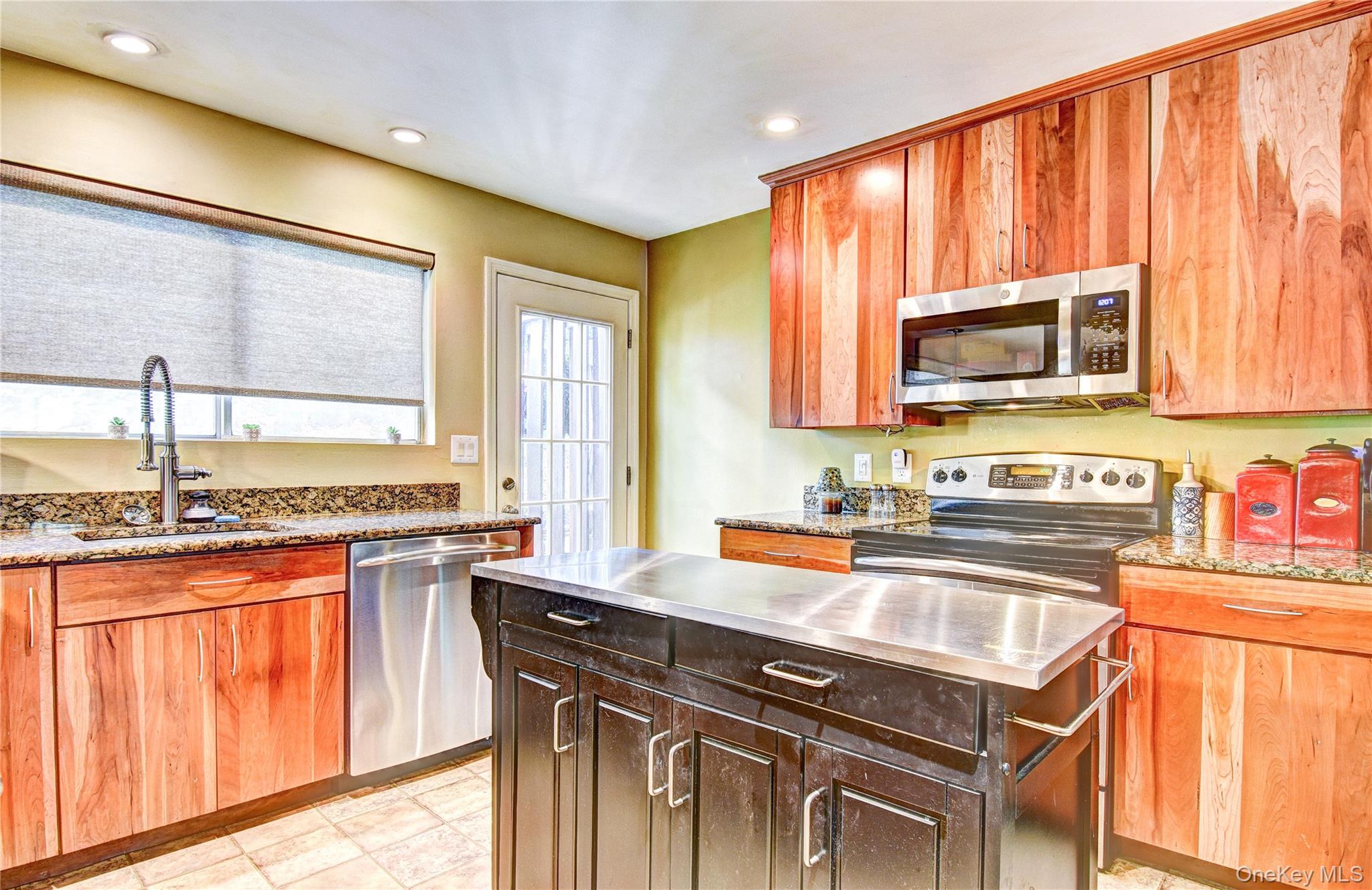 #12 photo, 201 Old Mill Road, Southfields , NY 10975