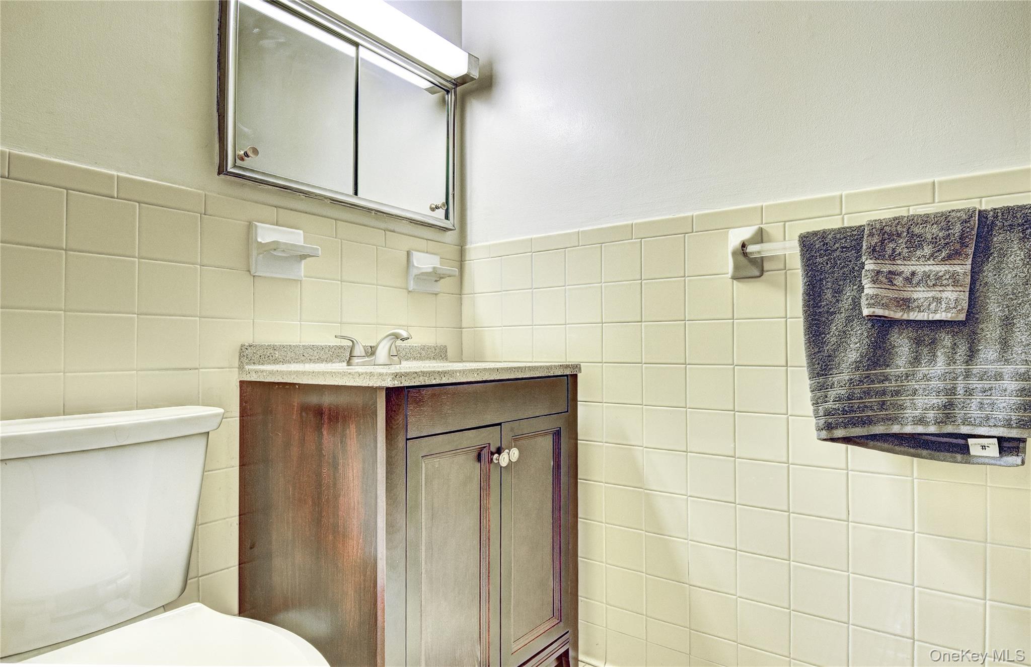 #18 photo, 201 Old Mill Road, Southfields , NY 10975