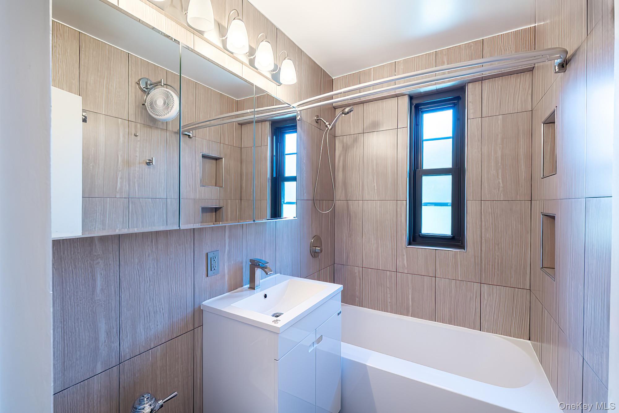 #18 photo, 3850 Sedgwick Avenue, ブロンクス区 Bronx , NY 10463