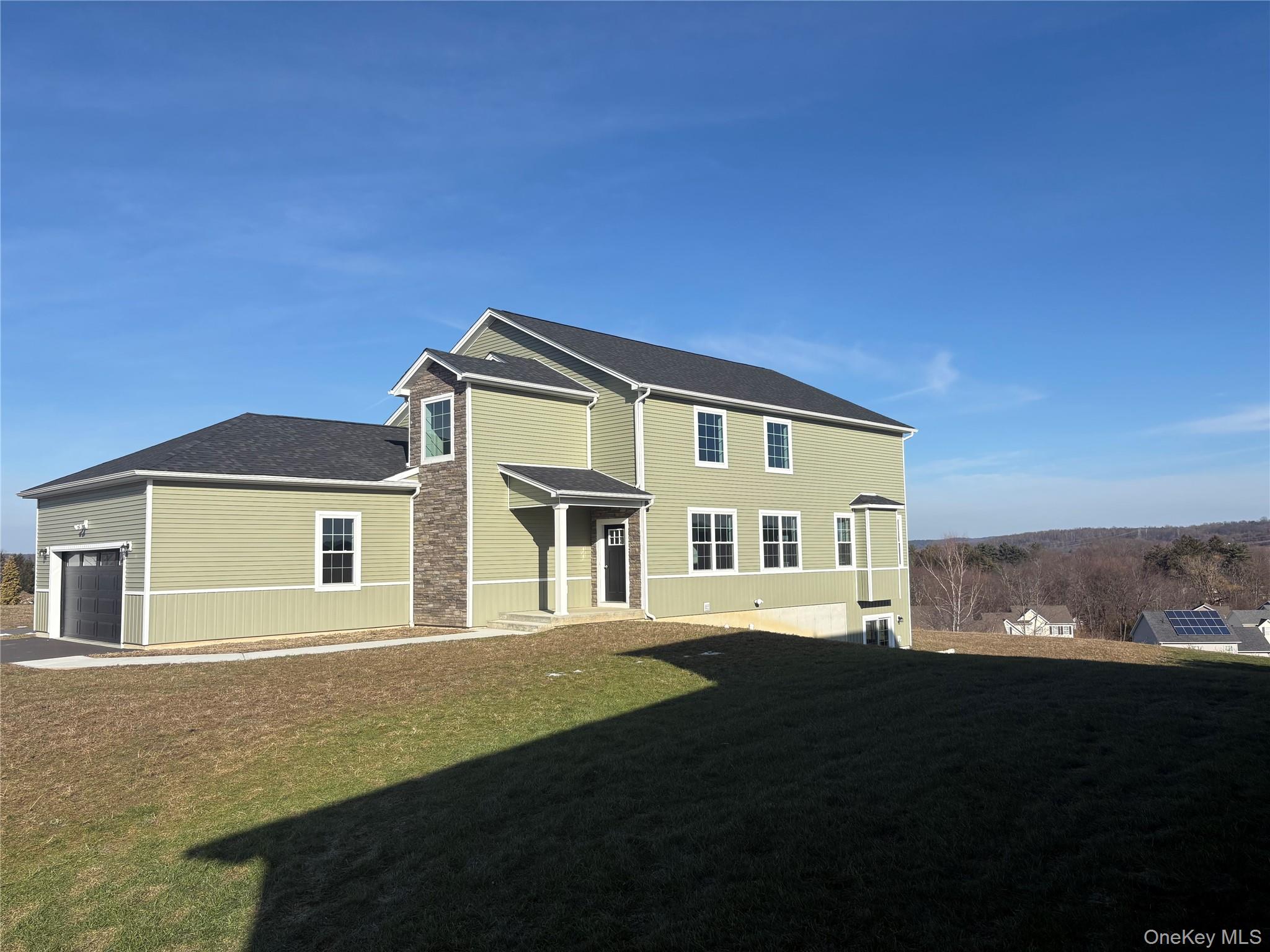 #3 photo, 38 Dartmouth Drive, Poughkeepsie , NY 12603