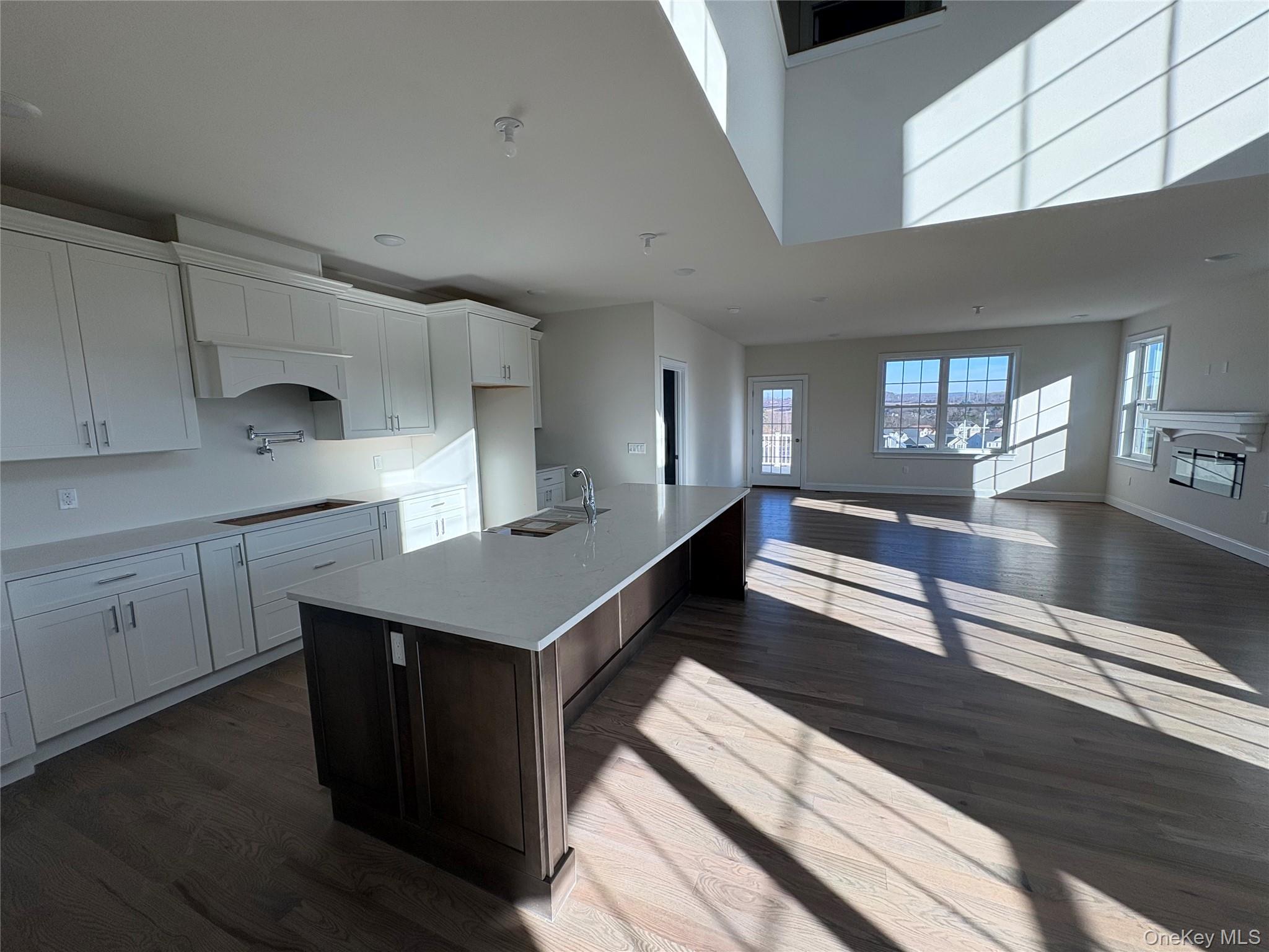 #4 photo, 38 Dartmouth Drive, Poughkeepsie , NY 12603