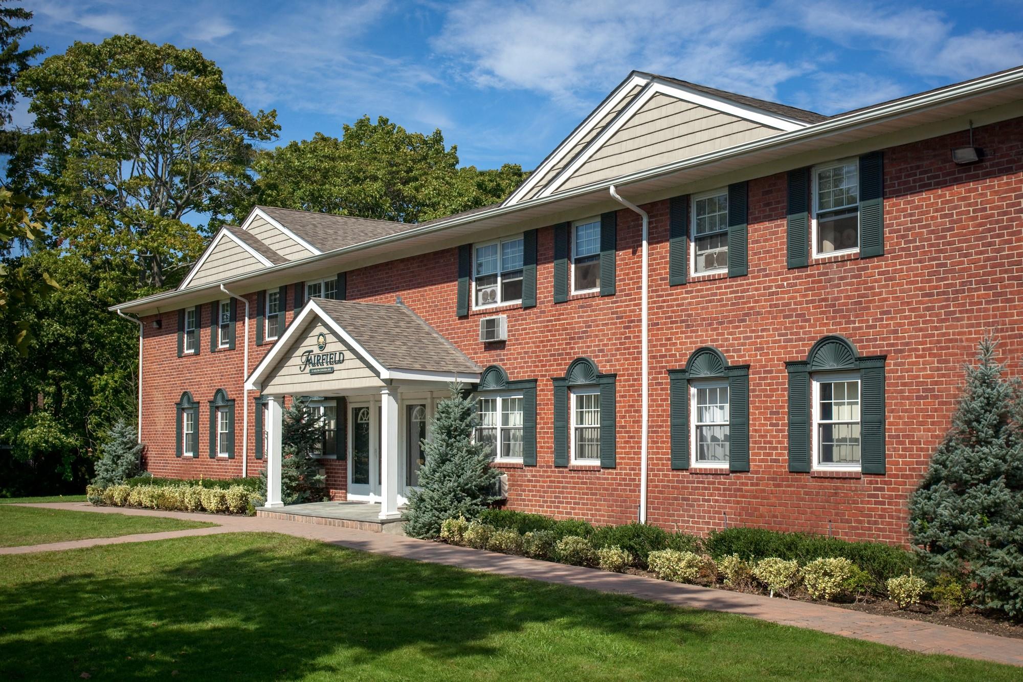 #1 photo, 53 S Clinton Avenue, Bay Shore , NY 11706