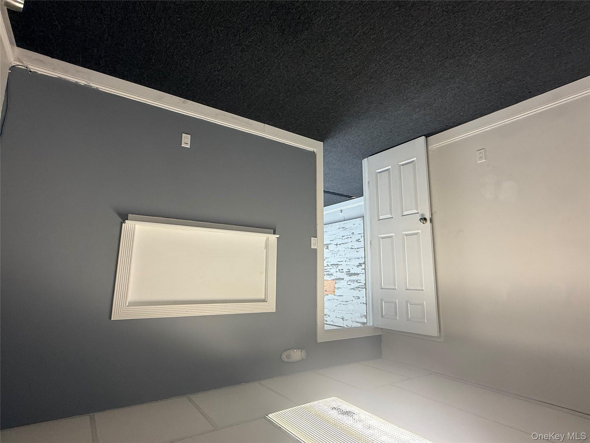 #4 photo, 2042 N Country Road, サフォーク郡 Wading River , NY 11792