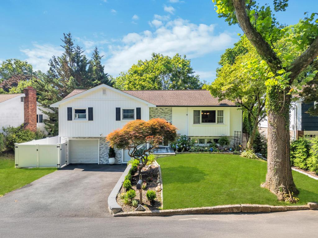 #1 photo, 12 Terrace Drive, 東長島 亨廷顿站 Huntington Station , NY 11746