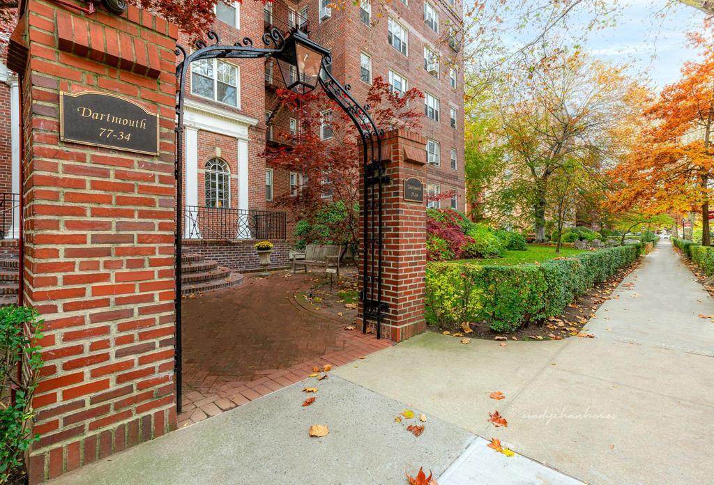 #1 photo, 77-34 113 Street, 皇后區 森林小丘 Forest Hills , NY 11375