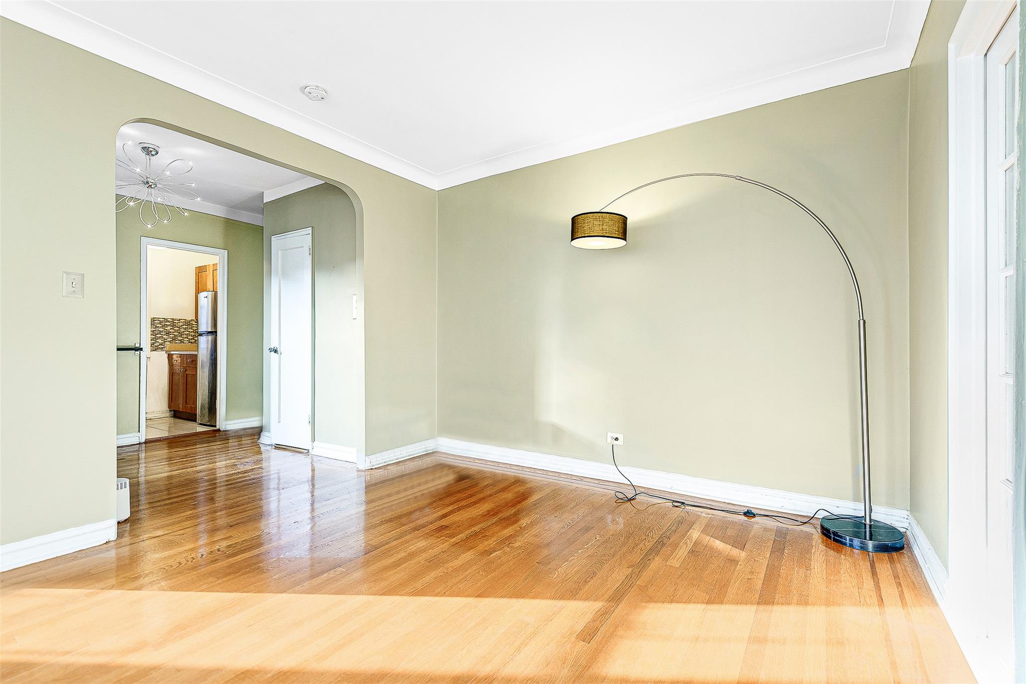 #14 photo, 77-34 113 Street, 皇后區 森林小丘 Forest Hills , NY 11375