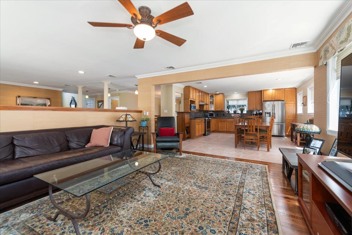 #9 photo, 40 E Penn Street, ナッソー郡 Long Beach , NY 11561