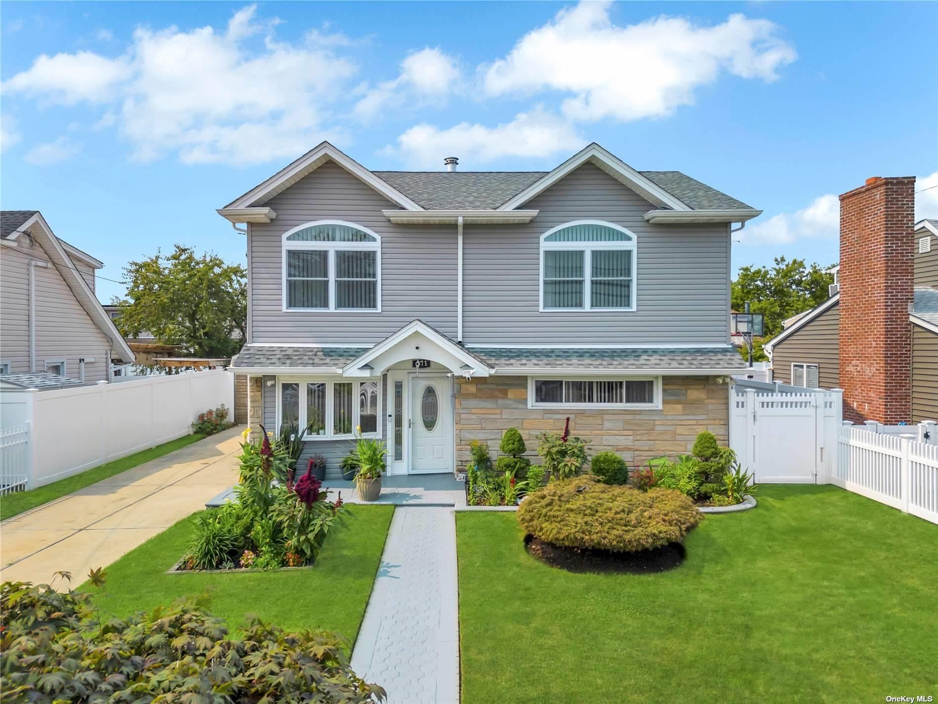 #1 photo, 871 Grand Boulevard, ナッソー郡 Westbury , NY 11590