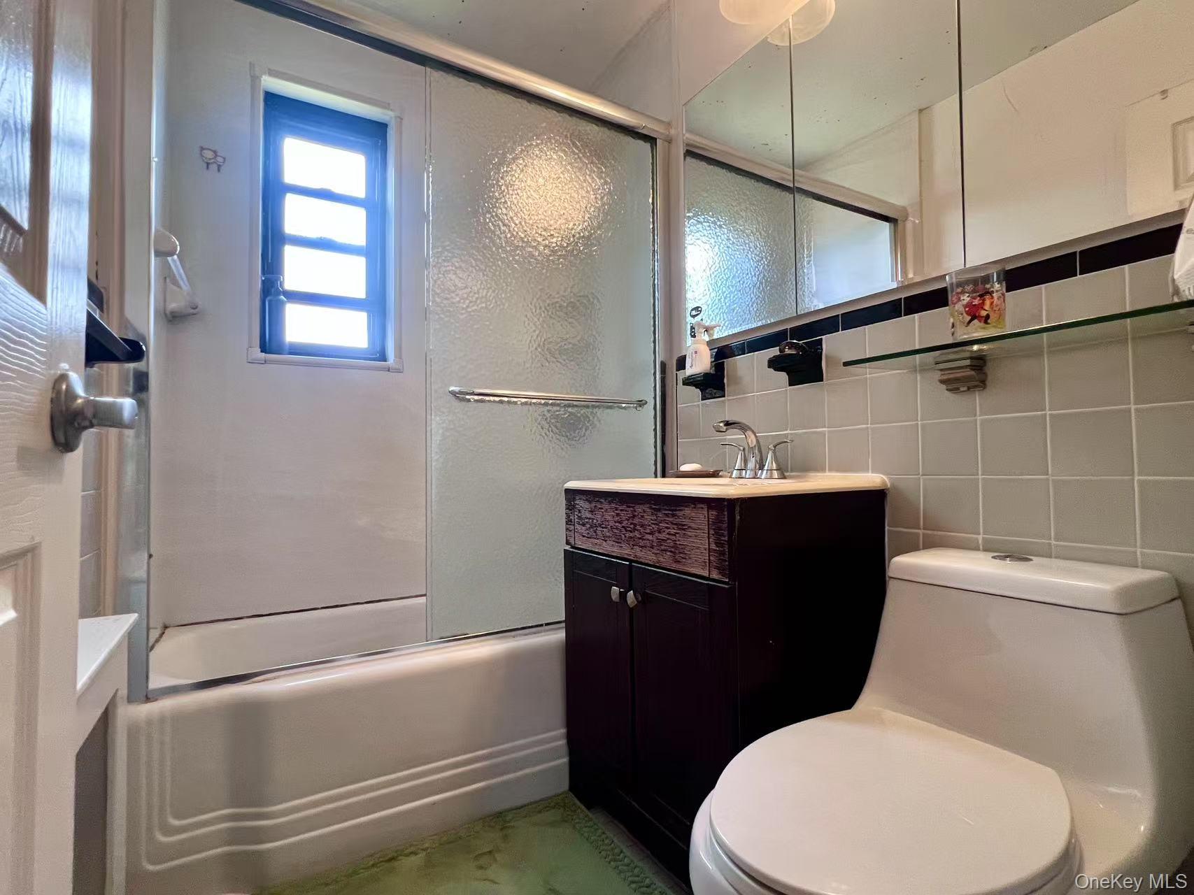 #13 photo, 196-19 69th Avenue, 皇后區 新鮮草原 Fresh Meadows , NY 11365