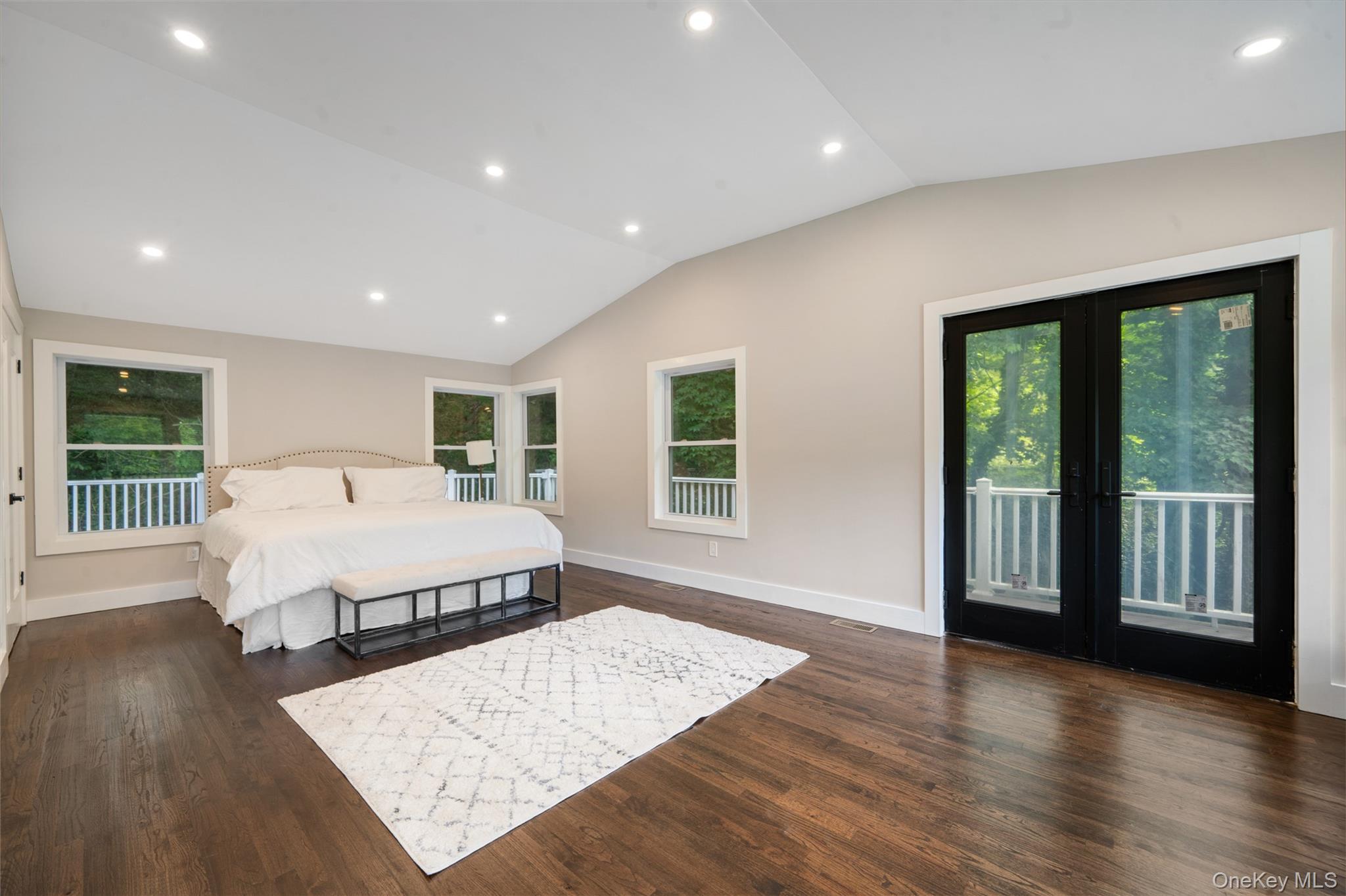 #17 photo, 390 E Main Street, Centerport , NY 11721