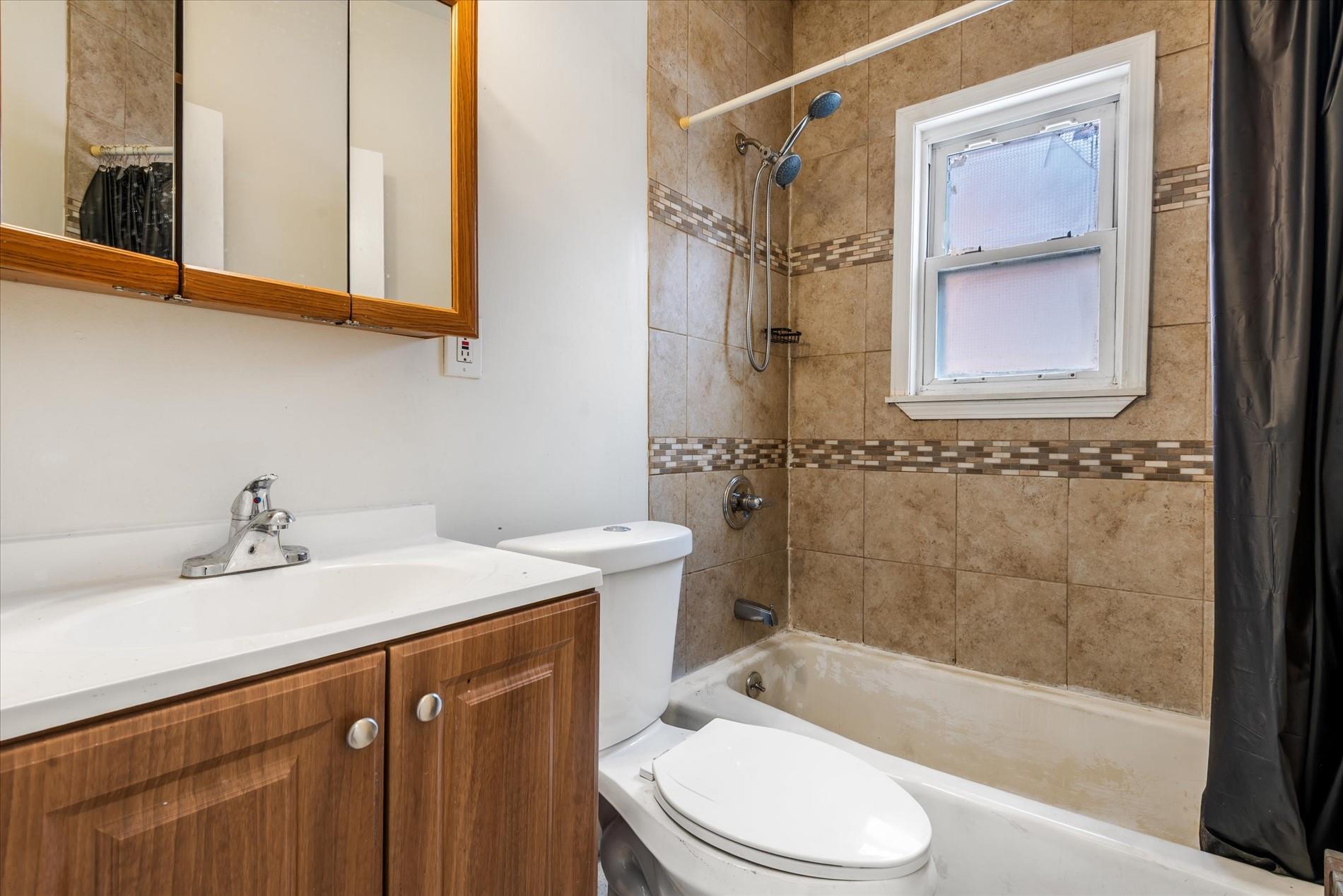 #14 photo, 99-22 67th Avenue, Rego Park , NY 11374