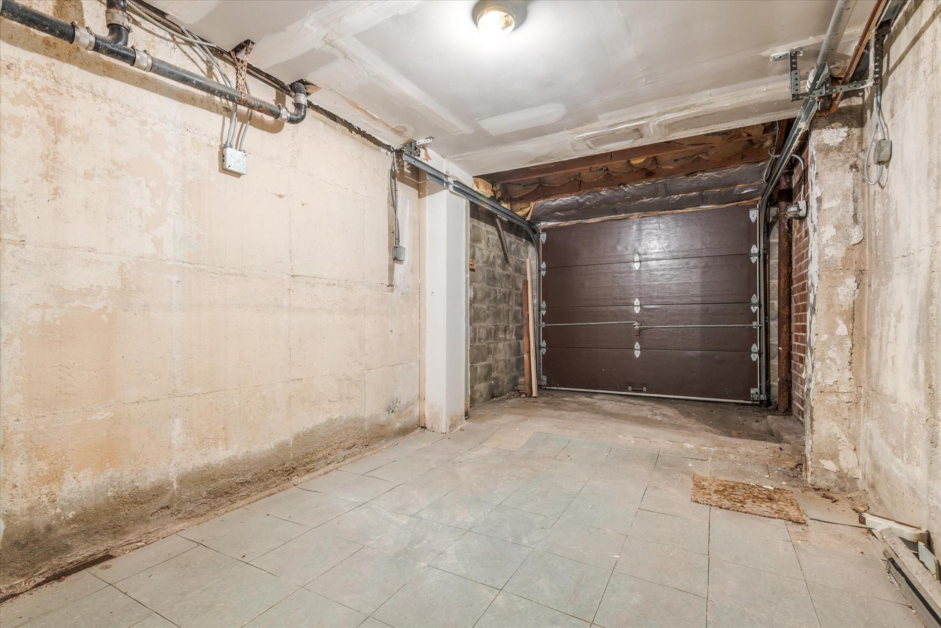 #16 photo, 99-22 67th Avenue, Rego Park , NY 11374