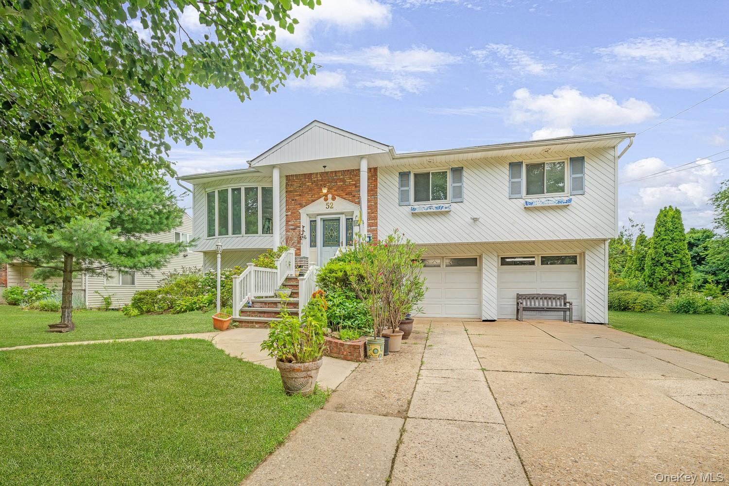 #1 photo, 52 North Drive, ナッソー郡 Manhasset Hills , NY 11040