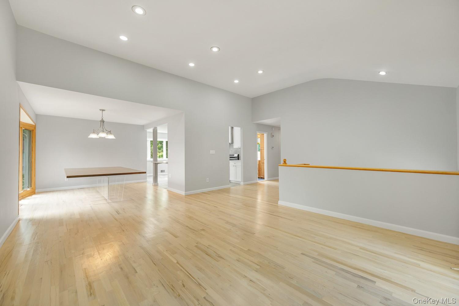 #15 photo, 52 North Drive, ナッソー郡 Manhasset Hills , NY 11040