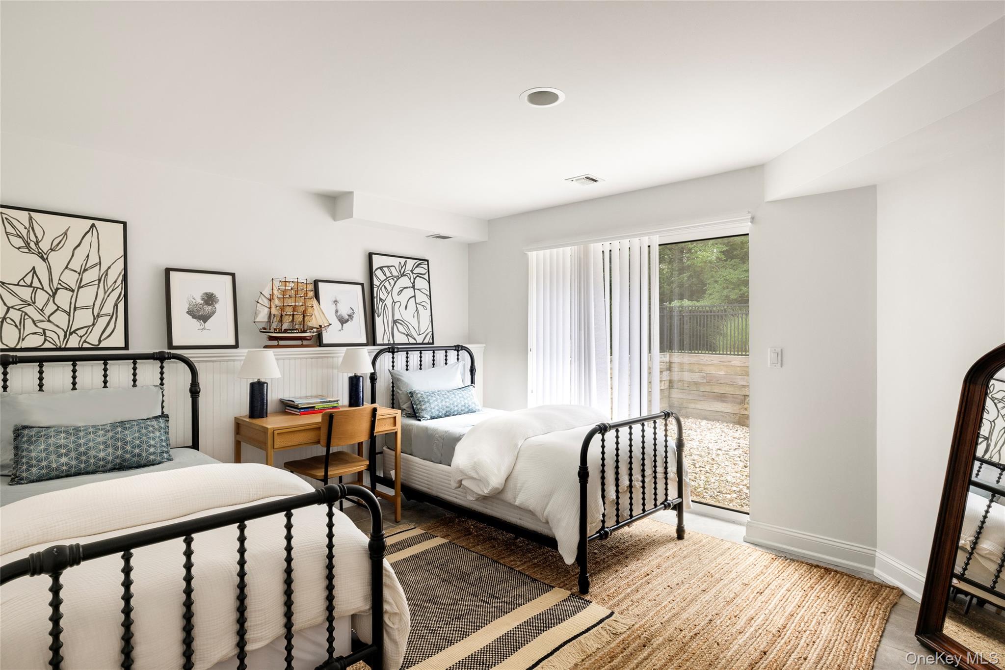 #18 photo, 48 Douglas Court, サフォーク郡 Hampton Bays , NY 11946