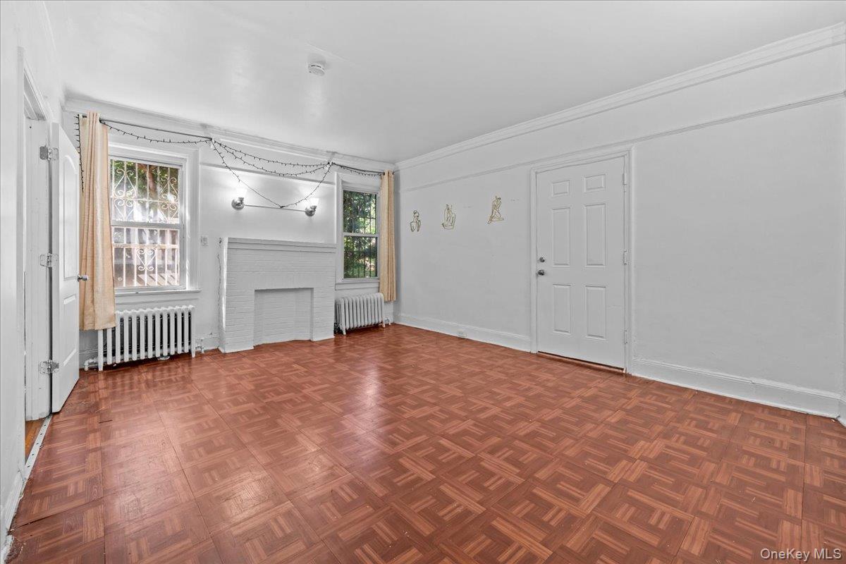 #12 photo, 452 Howe Ave, 布朗士 Bronx , NY 10473