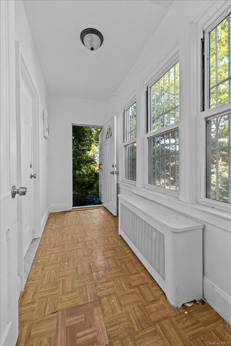 #9 photo, 452 Howe Ave, 布朗士 Bronx , NY 10473