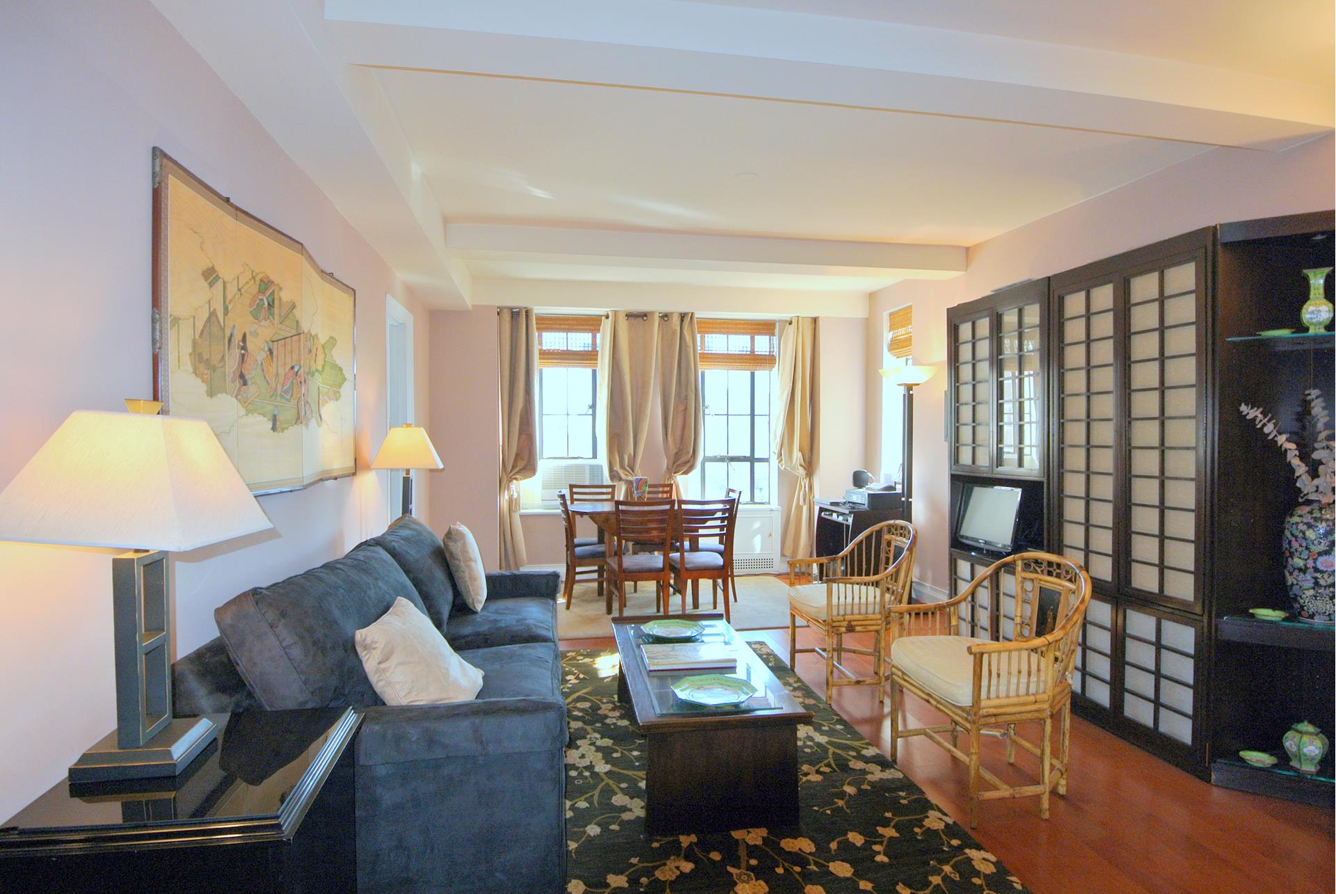 #1 photo, 350 W 57TH Street, मैनहटन Hells Kitchen , NY 10019