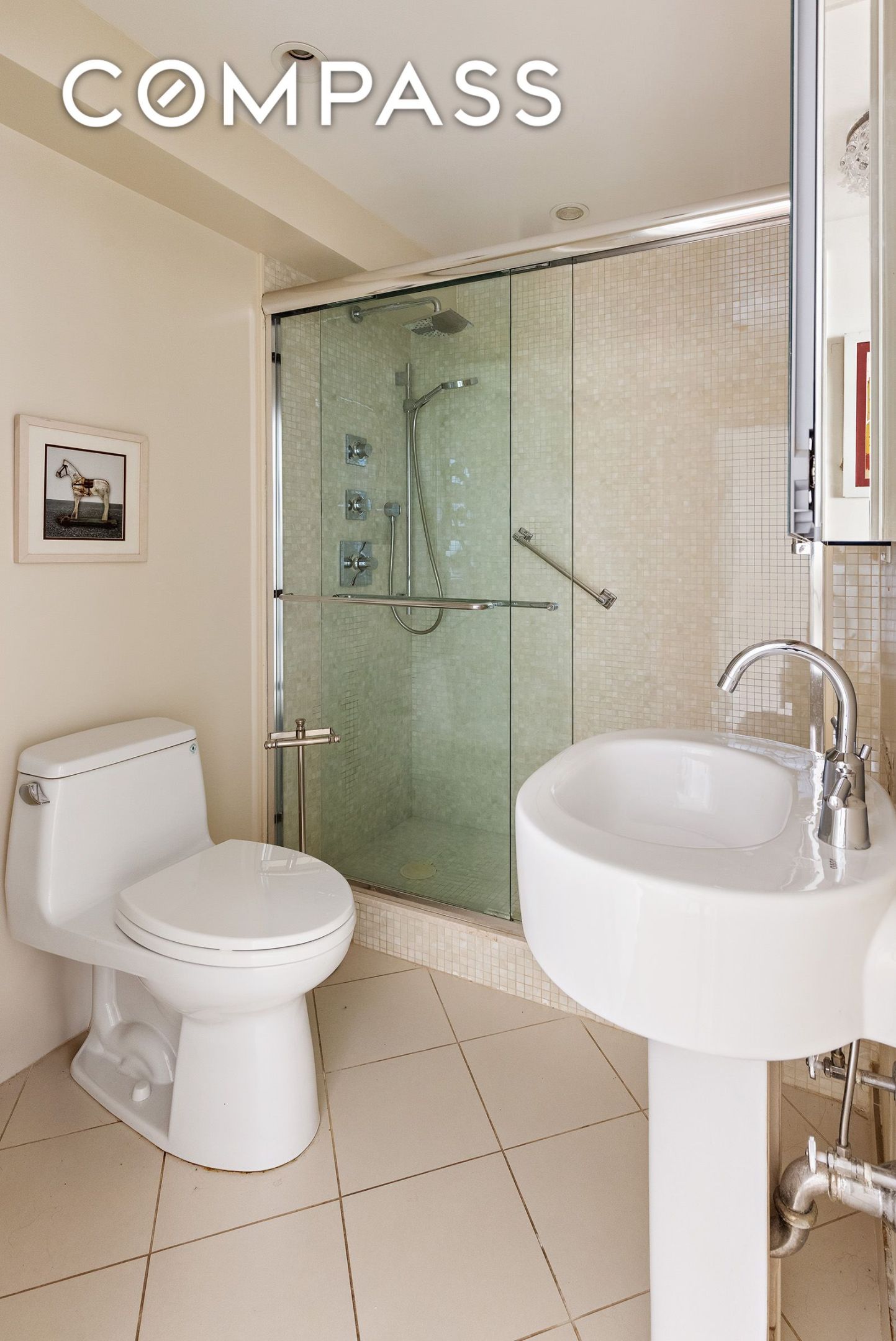 #7 photo, 860 5th Avenue, Lenox Hill , NY 10065