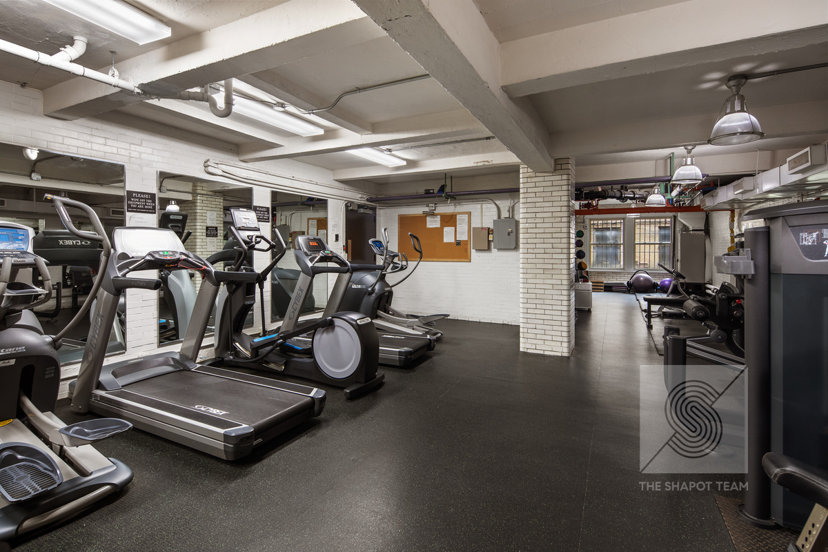 #14 photo, 315 E 68th Street, 맨해튼 Lenox Hill , NY 10065