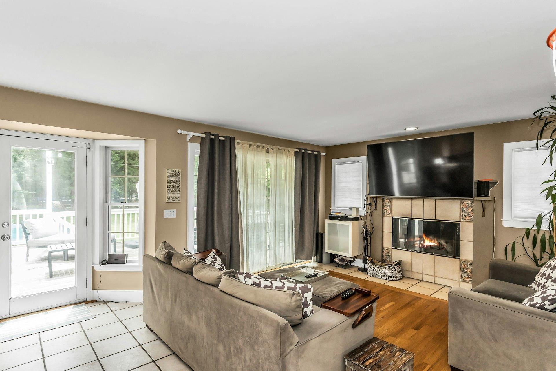 #16 photo, 104B Squiretown Road, サフォーク郡 Hampton Bays , NY 11946