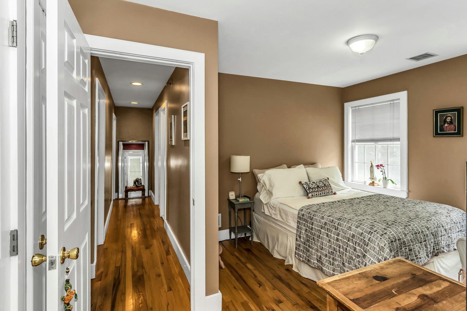 #19 photo, 104B Squiretown Road, サフォーク郡 Hampton Bays , NY 11946