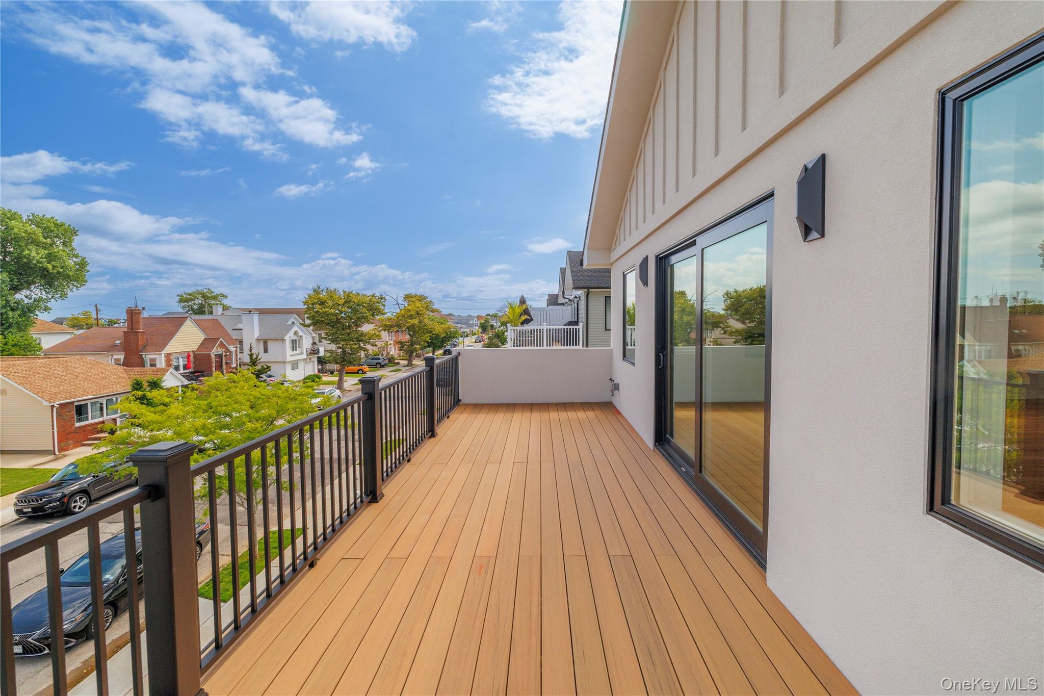 #10 photo, 344 E Fulton Street, ナッソー郡 Long Beach , NY 11561